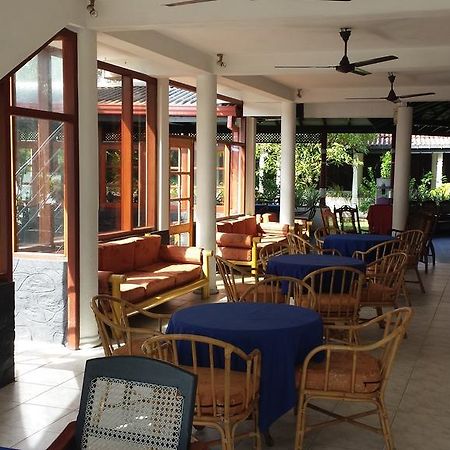 Ganga Garden Hotel Beruwala Esterno foto