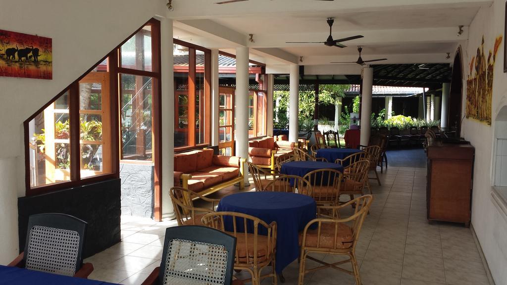 Ganga Garden Hotel Beruwala Esterno foto